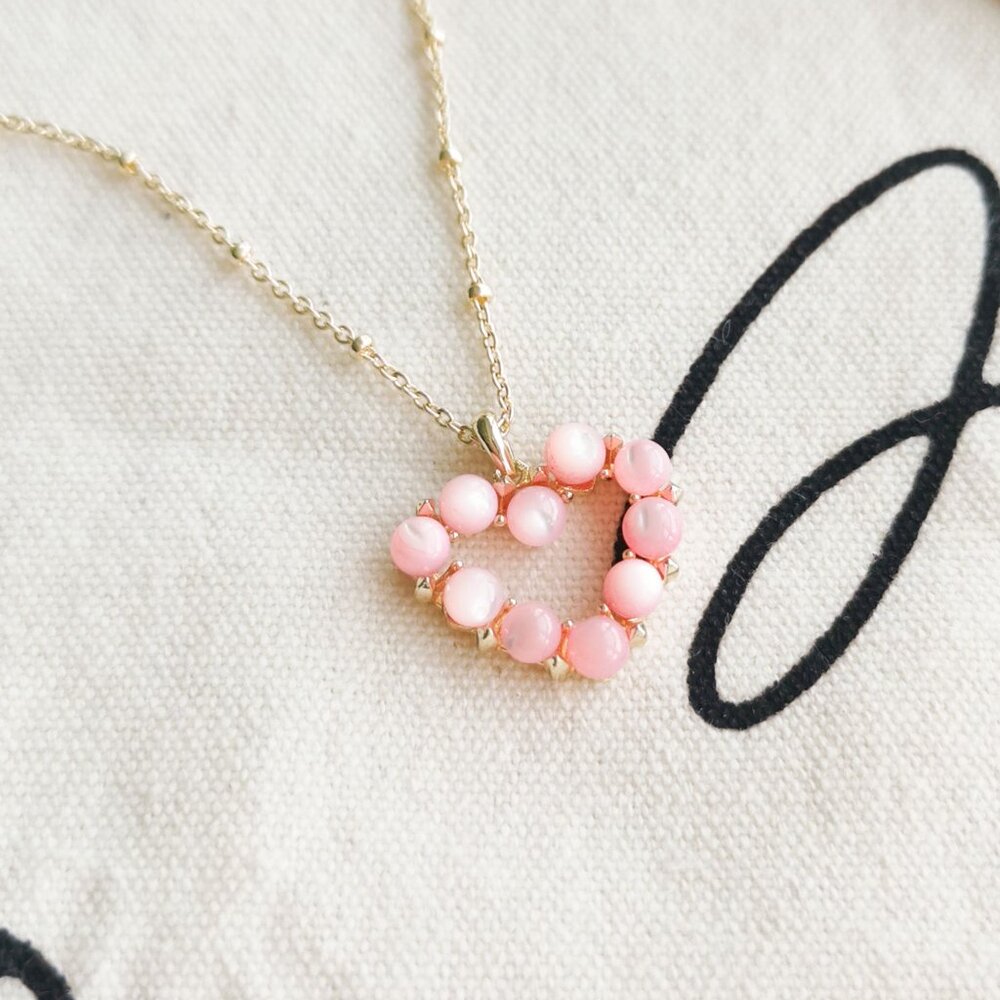 Kendra Scott Short Necklace - Ashton Heart - Blush Ivory Mother-of-Pearl Gold - Picture 2 of 4